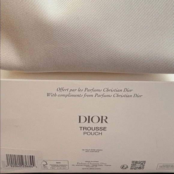 Dior White Canvas Pouch - Picture 11 of 12